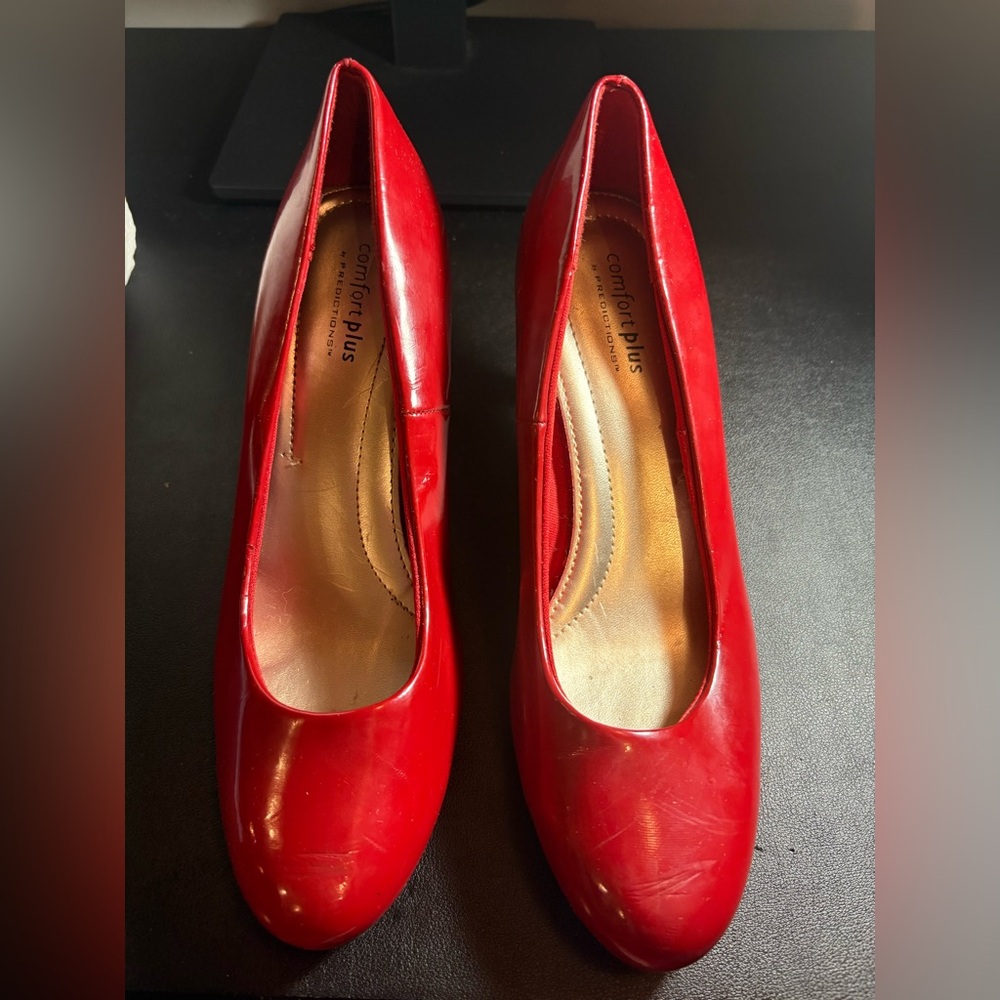 Comfort Plus by Predictions Vibrant Red Pumps